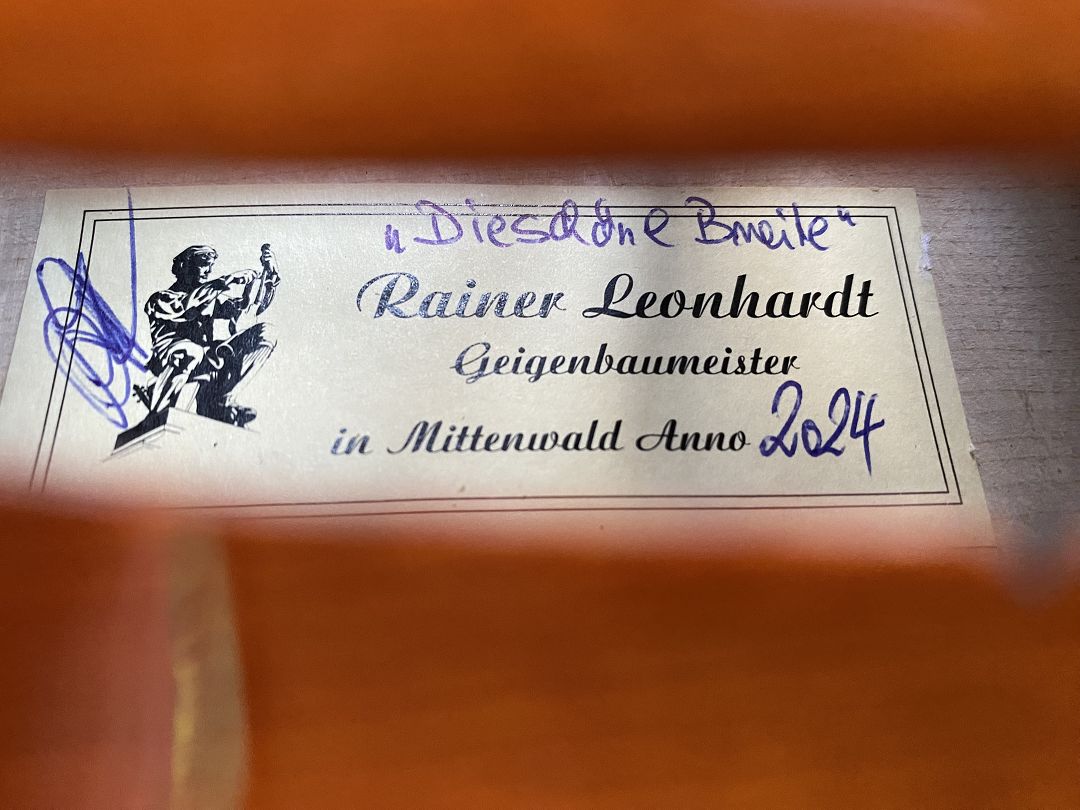 Leonhardt Rainer W. - Mittenwald anno 2024 - Die schöne Breite - B-121